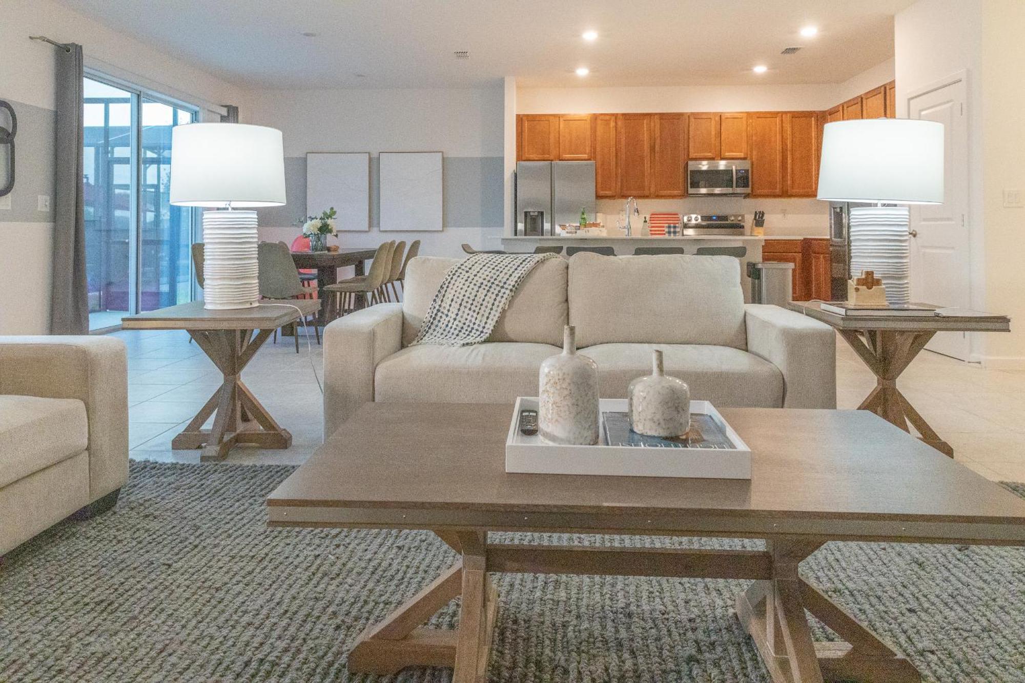 Waterfront Brand New Modern Luxury 8 Bedroom Pool House! Sleeps 16 * Kissimmee